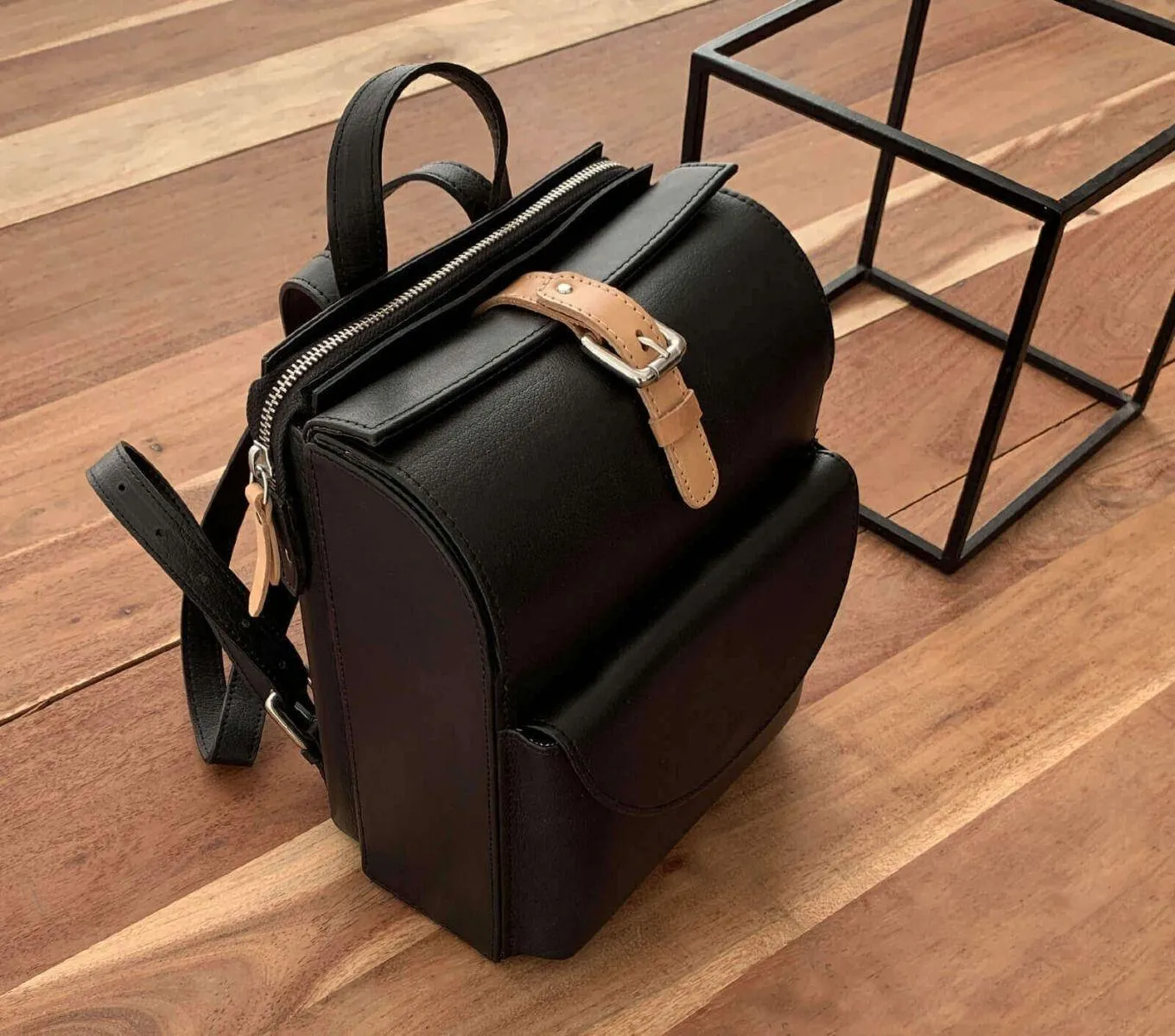 CAPSULE BACKPACK